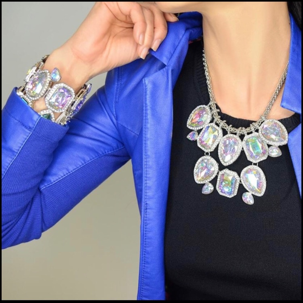 Classic Necklace Set